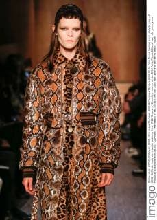 205516 Marineau Starface 2016-03-06 Paris France Fashion week ready to wear AW 2016. Defile de mode pret a porter automne hiver 2016. Givenchy. Givenchy , autumn-winter 2016 Paris, France Editorial use only _sans_perso  Copyright: xMarineaux STAR_205516_042