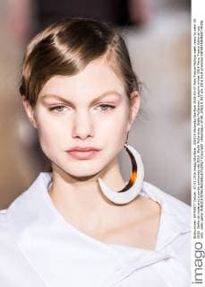 205519 Marineau Starface 2016-03-07 Paris France Fashion week ready to wear SS 2016. Defile de mode pret a porter printemps ete 2016. Stella McCartney. Stella McCartney , autumn-winter 2016 Paris, France Editorial use only _sans_perso  Copyright: xMarineaux STAR_205519_027