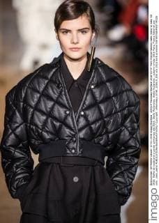 205519 Marineau Starface 2016-03-07 Paris France Fashion week ready to wear SS 2016. Defile de mode pret a porter printemps ete 2016. Stella McCartney. Stella McCartney , autumn-winter 2016 Paris, France Editorial use only _sans_perso  Copyright: xMarineaux STAR_205519_033