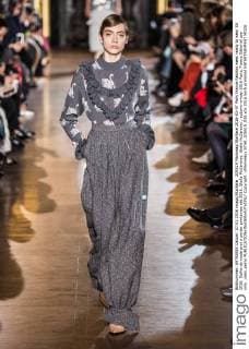 205519 Marineau Starface 2016-03-07 Paris France Fashion week ready to wear SS 2016. Defile de mode pret a porter printemps ete 2016. Stella McCartney. Stella McCartney , autumn-winter 2016 Paris, France Editorial use only _sans_perso  Copyright: xMarineaux STAR_205519_035