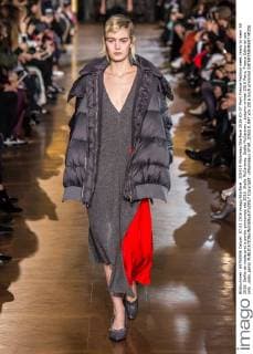 205519 Marineau Starface 2016-03-07 Paris France Fashion week ready to wear SS 2016. Defile de mode pret a porter printemps ete 2016. Stella McCartney. Stella McCartney , autumn-winter 2016 Paris, France Editorial use only _sans_perso  Copyright: xMarineaux STAR_205519_047