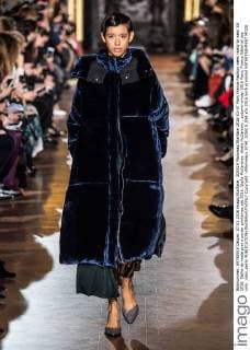 205519 Marineau Starface 2016-03-07 Paris France Fashion week ready to wear SS 2016. Defile de mode pret a porter printemps ete 2016. Stella McCartney. Stella McCartney , autumn-winter 2016 Paris, France Editorial use only _sans_perso  Copyright: xMarineaux STAR_205519_058