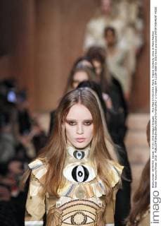 . Pics filed 07 03 2016. Paris, France. Givenchy show at Paris Fashion Week-Autumn Winter 2016 .  xi-Imagesx IIM-12129-0069