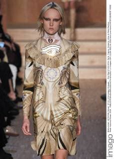 . Pics filed 07 03 2016. Paris, France. Givenchy show at Paris Fashion Week-Autumn Winter 2016 .  xi-Imagesx IIM-12129-0021