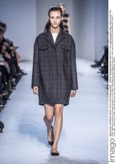 205528 Marineau Starface 2016-03-07 Paris France Fashion week ready to wear AW 2016. Defile de mode pret a porter automne hiver 2016. Giambattista Valli Editorial use only _sans_perso  Copyright: xMarineaux STAR_205528_008