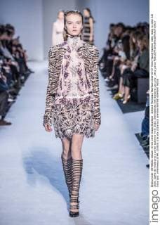205528 Marineau Starface 2016-03-07 Paris France Fashion week ready to wear AW 2016. Defile de mode pret a porter automne hiver 2016. Giambattista Valli Editorial use only _sans_perso  Copyright: xMarineaux STAR_205528_016