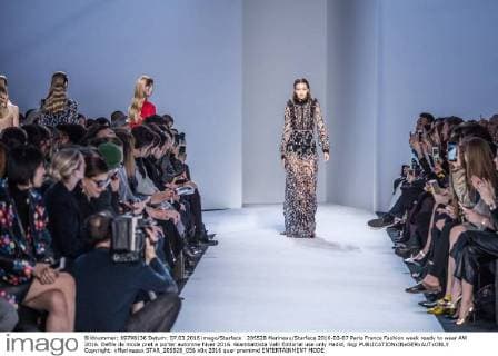 205528 Marineau Starface 2016-03-07 Paris France Fashion week ready to wear AW 2016. Defile de mode pret a porter automne hiver 2016. Giambattista Valli Editorial use only Hadid, Gigi  Copyright: xMarineaux STAR_205528_056