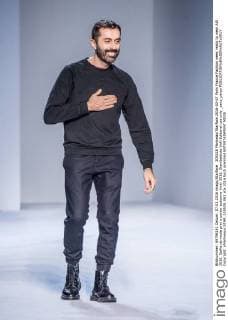 205528 Marineau Starface 2016-03-07 Paris France Fashion week ready to wear AW 2016. Defile de mode pret a porter automne hiver 2016. Giambattista Valli Editorial use only _sans_perso  Copyright: xMarineaux STAR_205528_061
