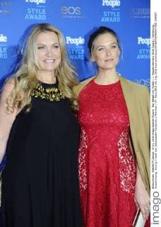 Bar Refaeli mit Mutter 1. People Germany Style Award Verleihung, Auszeichnung; Ehrung Hotel Vier Jahreszeiten Kempinski München 07. März 2016