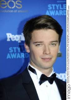 Patrick Schwarzenegger 1. People Germany Style Award Verleihung, Auszeichnung; Ehrung Hotel Vier Jahreszeiten Kempinski München 07. März 2016