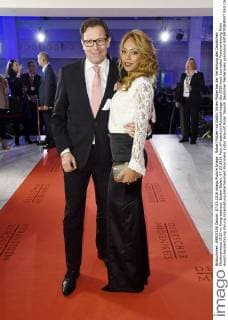 Robert Pölzer mit Gattin Vivien Pölzer bei der Verleihung des Deutschen Medienpreises 2015 im Kongresshaus. Baden-Baden, 07.03.2016 Foto:xFredericx xFuturexImage