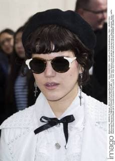 Soko CELEBRITIES : Ankunft zur Chanel Modenschau - Paris - 08 03 2016 JBAutissier Panoramic 