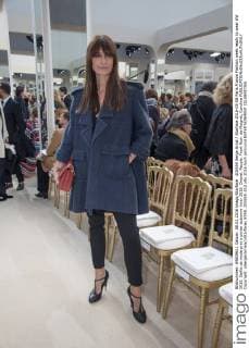 205559 Serge Arnal Starface 2016-03-08 Paris France Fashion week ready to wear AW 2016. Defile de mode pret a porter automne hiver 2016. Chanel. People. Front Row. de Maigret, Caroline  Copyright: xSergexArnalx xStarfacex STAR_205559_012