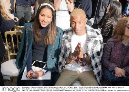 205559 Serge Arnal Starface 2016-03-08 Paris France Fashion week ready to wear AW 2016. Defile de mode pret a porter automne hiver 2016. Chanel. People. Front Row. Williams, Pharrell; Lasichanh, Helen  Copyright: xSergexArnalx xStarfacex STAR_205559_033
