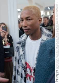 205559 Serge Arnal Starface 2016-03-08 Paris France Fashion week ready to wear AW 2016. Defile de mode pret a porter automne hiver 2016. Chanel. People. Front Row. Williams, Pharrell  Copyright: xSergexArnalx xStarfacex STAR_205559_060