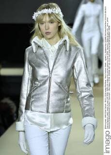 Paris Fashion Week - agnes b. Modenschau 205568 Marineau Starface 2016-03-08 Paris France Fashion week ready to wear AW 2016. Defile de mode pret a porter automne hiver 2016. Agnes b. Editorial use only _sans_perso  Copyright: xMarineaux STAR_205568_057