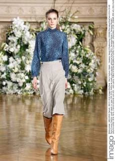 Paris Fashion Week - Vanessa Seward Modenschau 205569 Marineau Starface 2016-03-08 Paris France Fashion week ready to wear AW 2016. Defile de mode pret a porter automne hiver 2016. Vanessa Seward. Vanessa Seward , autumn-winter 2016 Paris, France Editorial use only _sans_perso  Copyright: xMarineaux STAR_205569_005