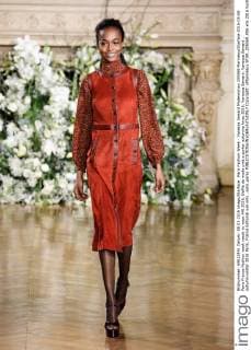 Paris Fashion Week - Vanessa Seward Modenschau 205569 Marineau Starface 2016-03-08 Paris France Fashion week ready to wear AW 2016. Defile de mode pret a porter automne hiver 2016. Vanessa Seward. Vanessa Seward , autumn-winter 2016 Paris, France Editorial use only _sans_perso  Copyright: xMarineaux STAR_205569_006