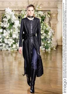 Paris Fashion Week - Vanessa Seward Modenschau 205569 Marineau Starface 2016-03-08 Paris France Fashion week ready to wear AW 2016. Defile de mode pret a porter automne hiver 2016. Vanessa Seward. Vanessa Seward , autumn-winter 2016 Paris, France Editorial use only _sans_perso  Copyright: xMarineaux STAR_205569_028