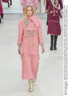 Paris Fashion Week - Chanel Modenschau 205567 Marineau Starface 2016-03-08 Paris France Fashion week ready to wear AW 2016. Defile de mode pret a porter automne hiver 2016. Chanel. Chanel , autumn-winter 2016 Paris, France _sans_perso  Copyright: xMarineaux STAR_205567_019