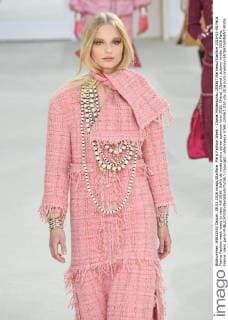 Paris Fashion Week - Chanel Modenschau 205567 Marineau Starface 2016-03-08 Paris France Fashion week ready to wear AW 2016. Defile de mode pret a porter automne hiver 2016. Chanel. Chanel , autumn-winter 2016 Paris, France _sans_perso  Copyright: xMarineaux STAR_205567_020