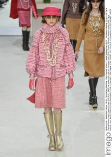 Paris Fashion Week - Chanel Modenschau 205567 Marineau Starface 2016-03-08 Paris France Fashion week ready to wear AW 2016. Defile de mode pret a porter automne hiver 2016. Chanel. Chanel , autumn-winter 2016 Paris, France _sans_perso  Copyright: xMarineaux STAR_205567_022
