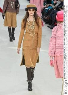 Paris Fashion Week - Chanel Modenschau 205567 Marineau Starface 2016-03-08 Paris France Fashion week ready to wear AW 2016. Defile de mode pret a porter automne hiver 2016. Chanel. Chanel , autumn-winter 2016 Paris, France _sans_perso  Copyright: xMarineaux STAR_205567_023