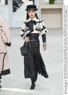Paris Fashion Week - Chanel Modenschau 205567 Marineau Starface 2016-03-08 Paris France Fashion week ready to wear AW 2016. Defile de mode pret a porter automne hiver 2016. Chanel. Chanel , autumn-winter 2016 Paris, France _sans_perso  Copyright: xMarineaux STAR_205567_071