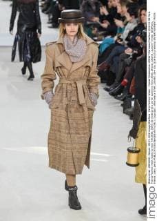 Paris Fashion Week - Chanel Modenschau 205567 Marineau Starface 2016-03-08 Paris France Fashion week ready to wear AW 2016. Defile de mode pret a porter automne hiver 2016. Chanel. Chanel , autumn-winter 2016Paris, France _sans_perso  Copyright: xMarineaux STAR_205567_084