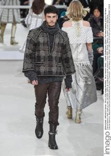 Paris Fashion Week - Chanel Modenschau 205567 Marineau Starface 2016-03-08 Paris France Fashion week ready to wear AW 2016. Defile de mode pret a porter automne hiver 2016. Chanel. Chanel , autumn-winter 2016 Paris, France Giabiconi, Baptiste  Copyright: xMarineaux STAR_205567_090