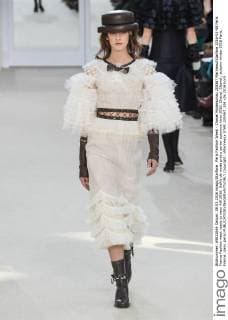 Paris Fashion Week - Chanel Modenschau 205567 Marineau Starface 2016-03-08 Paris France Fashion week ready to wear AW 2016. Defile de mode pret a porter automne hiver 2016. Chanel. Chanel , autumn-winter 2016 Paris, France _sans_perso  Copyright: xMarineaux STAR_205567_106