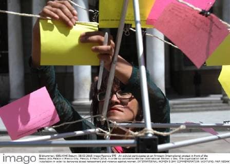 An activist participates at an Amnesty International protest in front of the Beaux Arts Palace in Mexico City, Mexico, 8 March 2016, in order to commemorate the International Women s Day. The organization set an installation in order to denounce street harassment and violence against women. INTERNATIONAL WOMEN S DAY COMMEMORATION !ACHTUNG: NUR REDAKTIONELLE NUTZUNG!  MEX35 20160308-635930763642887213