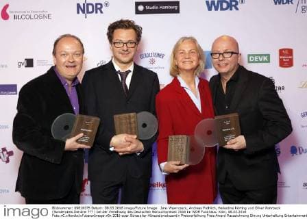 Jens Wawrczeck, Andreas Fröhlich, Heikedine Körting und Oliver Rohrbeck (Sonderpreis Die drei ??? ) bei der Verleihung des Deutschen Hörbuchpreises 2016 im WDR Funkhaus. Köln, 08.03.2016 Foto:xC.xHardtx xFuturexImage
