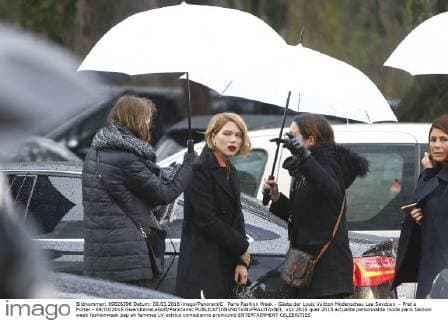 Paris Fashion Week - Gäste der Louis Vuitton Modenschau Lea Seydoux - Pret a Porter - 09 03 2016 GwendolineLeGoff Panoramic 