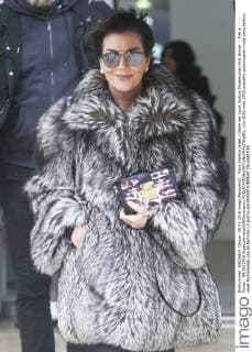 Paris Fashion Week - Gäste der Louis Vuitton Modenschau Kris Jenner - Pret a Porter - 09 03 2016 GwendolineLeGoff Panoramic 