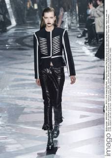 205620 Marineau Starface 2016-03-09 Paris France Fashion week ready to wear AW 2016. Defile de mode pret a porter automne hiver 2016. Vuitton. Editorial use only  Copyright: xMarineaux STAR_205620_004