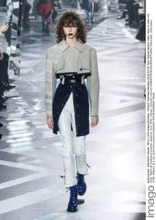 205620 Marineau Starface 2016-03-09 Paris France Fashion week ready to wear AW 2016. Defile de mode pret a porter automne hiver 2016. Vuitton. Editorial use only  Copyright: xMarineaux STAR_205620_012