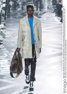 205620 Marineau Starface 2016-03-09 Paris France Fashion week ready to wear AW 2016. Defile de mode pret a porter automne hiver 2016. Vuitton. Editorial use only  Copyright: xMarineaux STAR_205620_019