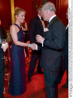 London: Prinz Charles empfängt Gäste zu Galakonzert . London, United Kingdom. Children and the Arts gala concert. The Prince of Wales meets Miranda Raison during a gala concert marking the 10th anniversary of the Children and the Arts charity at St James s Palace, London.  xWPAxRotax xi-Imagesx IIM-12161-0001