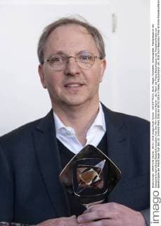 Olli DITTRICH, Buch, Regie, Darsteller, Schauspieler, Preistraeger in der Kategorie Unterhaltung Spezial Innovation, fuer den Film Schorsch Aigner - der Mann der Franz Beckenbauer war Pressekonferenz zur Bekanntgabe der Preistraeger fuer den 52. Grimme-Preis 2016 am 09.03.2016 in Essen Deutschland.