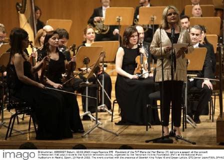 President of the FVT Maria del Mar Blanco (R) delivers a speech at the concert In Memoriam that pays tribute to the Spanish terrorism victims, organized by the Terrorism Victims Foundation (FVT) at the National Music Auditorium in Madrid, Spain, 10 March 2016. The event counted with the presence of Spanish King Felipe VI and Queen Letizia. EFE Javier Lizon POOL SPANISH KINGS PRESIDE TRIBUTE CONCERT FOR TERRORISM VICTIMS !ACHTUNG: NUR REDAKTIONELLE NUTZUNG!  GRA403 20160310-635932399412338030