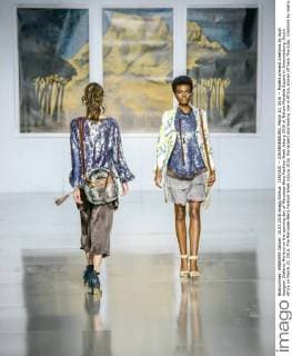 (160310) -- JOHANNESBURG, March 10, 2016 -- Models present creations by local designer Stefania Morland on the opening day of Mercedes-Benz Fashion Week Joburg 2016 at Nelson Mandela Square in Johannesburg, South Africa on March 10, 2016. The Mercedes-Benz Fashion Week Joburg 2016, the largest and leading one in Africa, kicked off here Thursday. Creations by nearly 20 South African fashion designers are scheduled to be presented in 14 shows of the following three days. ) SOUTH AFRICA-JOHANNESBURG-FASHION WEEK ZhaixJianlan 