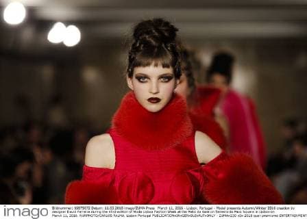 March 11, 2016 - Lisbon, Portugal - Model presents Autumn Winter 2016 creation by designer David Ferreira during the 45rd edition of Moda Lisboa Fashion Week at the Patio da Gale on Terreiro do Paco Square in Lisbon on March 11, 2016. NURPHOTO CARLOS PALMA. Lisbon Portugal  - ZUMAn230