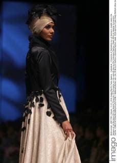 Indonesia : Chronicle of Dalmation by Lia Soraya A model wears the designs of Lia Soraya with the theme Chronicle Of Dalmation on the catwalk during the Indonesia Fashion Week 2016 at Jakarta Convention Center.  NatanaelxPohan