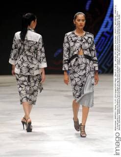 March 11, 2016 - Jakarta, DKI Jakarta, Indonesia - JAKARTA, INDONESIA - MARCH 11 : A model perform designs by Stephan Tach of Japan during The 5th Indonesia Fashion Week at Jakarta Convention Centre on March 11, 2016 in Jakarta, Indonesia. Jakarta Indonesia - ZUMAys1_