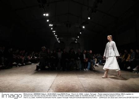 March 13, 2016 - Lisbon, Portugal - Model presents Autumn Winter 2016 creation by designer Luis Carvalho during the 45rd edition of Moda Lisboa Fashion Week at the Patio da Gale on Terreiro do Paco Square in Lisbon on March 13, 2016. NURPHOTO CARLOS PALMA. Lisbon Portugal  - ZUMAn230