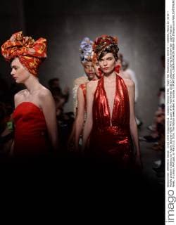 Lissabon Fashion Week - Nadir Tati Modenschau (160314) -- LISBON, March 13, 2016 -- Models present creations by Angola designer NDIR TATI as part of his Fall Winter 2016 17 collection during the three-day Lisbon Fashion Week, in Lisbon, Portugal, on March 13, 2016. The fashion week ended on Sunday.?) PORTUGAL-LISBON-FASHION WEEK-END ZhangxLiyun 