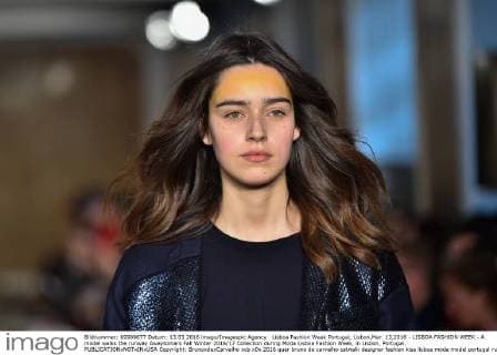 Lisboa Fashion Week Portugal, Lisbon,Mar. 13,2016 - LISBOA FASHION WEEK - A model walks the runway Awaytomars Fall Winter 2016 17 Collection during Moda Lisboa Fashion Week, in Lisbon, Portugal.  Copyright: BrunoxdexCarvalho