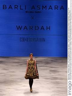 Wardah Fashion Show featuring themed Colordination Wardah as the official makeup of Indonesia Fashion Week 2016 showing results of designer Dian Pelangi during Indonesian closing night of Fashion Week 2016 with the theme Colordination at Jakarta Convention Center in Indonesa.  NatanaelxPohan