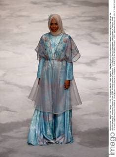 Wardah Fashion Show featuring themed Colordination Wardah as the official makeup of Indonesia Fashion Week 2016 showing results of designer Dian Pelangi during Indonesian closing night of Fashion Week 2016 with the theme Colordination at Jakarta Convention Center in Indonesa.  NatanaelxPohan